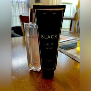 ➡️ bath and body discontinued! Lovely Dreamer and Black Cosmic cream lotion